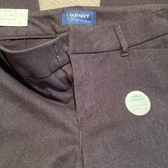 NWT Old Navy midrise pants - Picture 5 of 6